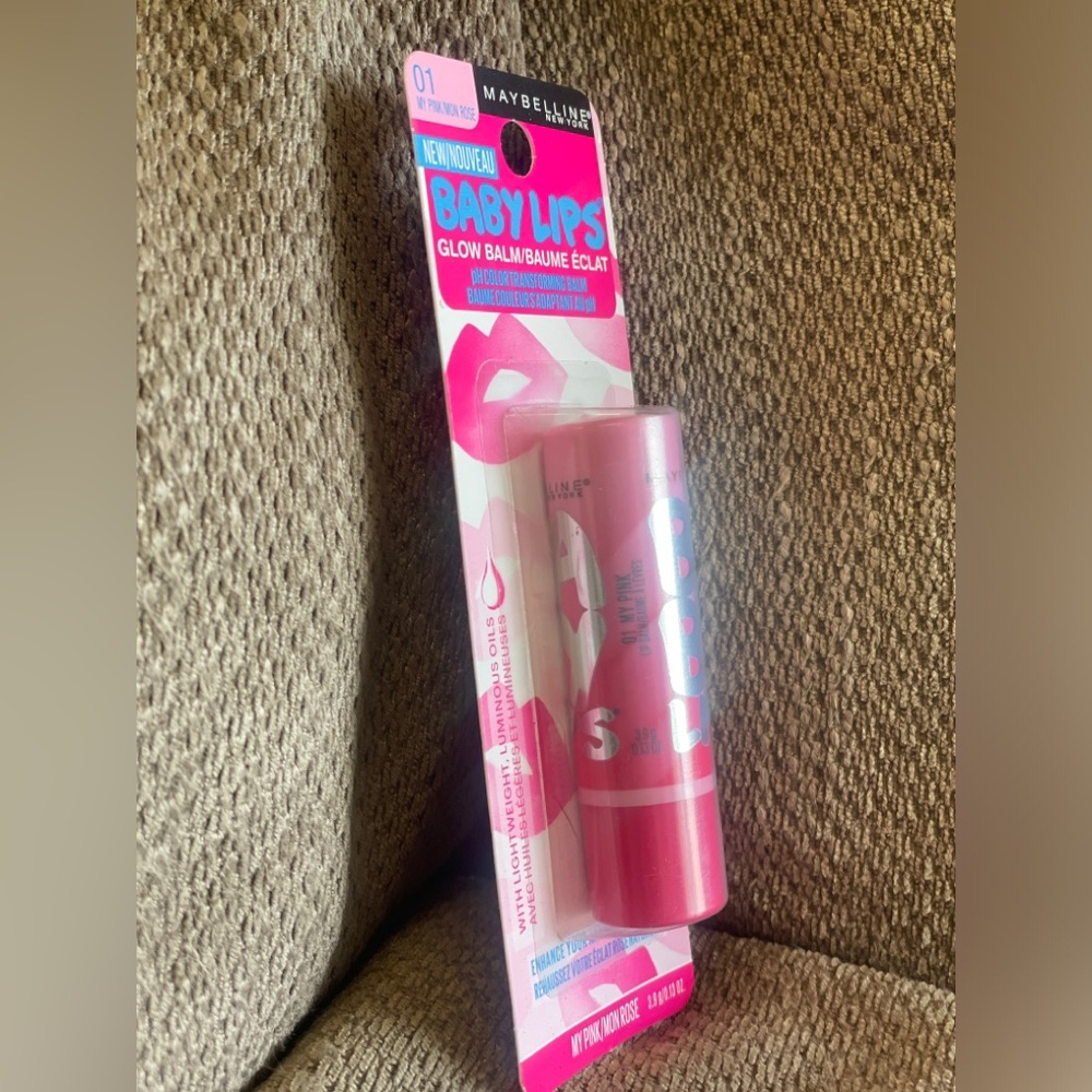 Maybelline's 'Baby Lips' Glow Lip Balm - My Pink, mon rose #01 - Picture 8 of 13